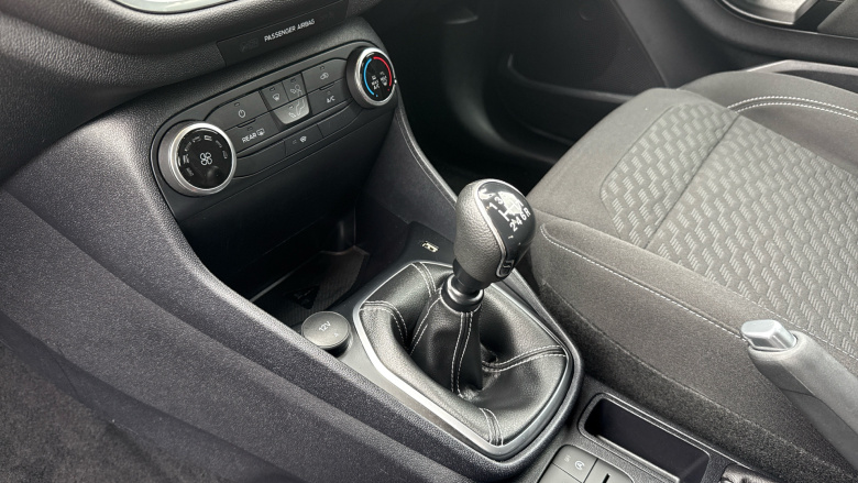 Ford Fiesta 1.0 EcoBoost Titanium 5dr Petrol Hatchback